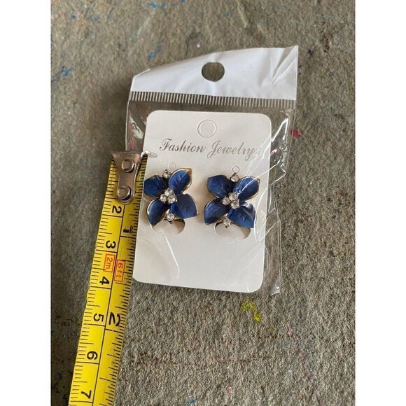 Floral Stud Earrings Fashion Jewelry Blue Rhinestone Clip On Studs - Picture 2 of 4